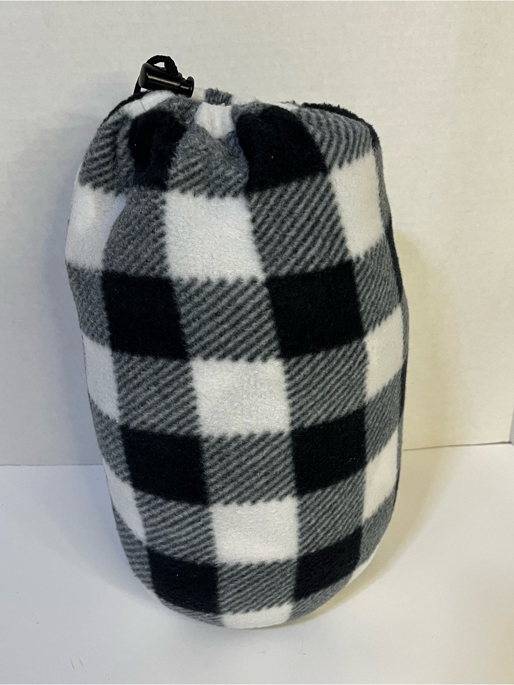 SBI Smart Brands 12 Volt Heated Blanket; Black & White Buffalo Check Fleece